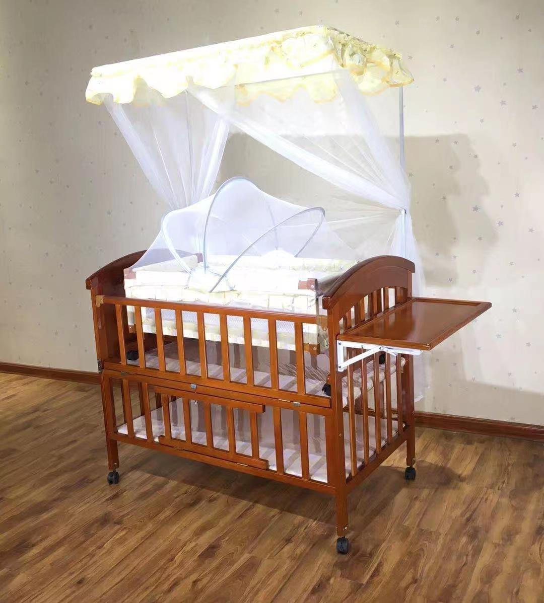 Baby Wooden Cot Bed/Baby Crib With Mattress And Mosquito Nets, Pine Wood Kids Crib with 4 Lockable Wheels, Portable Infant Cot with Mosquito Net
